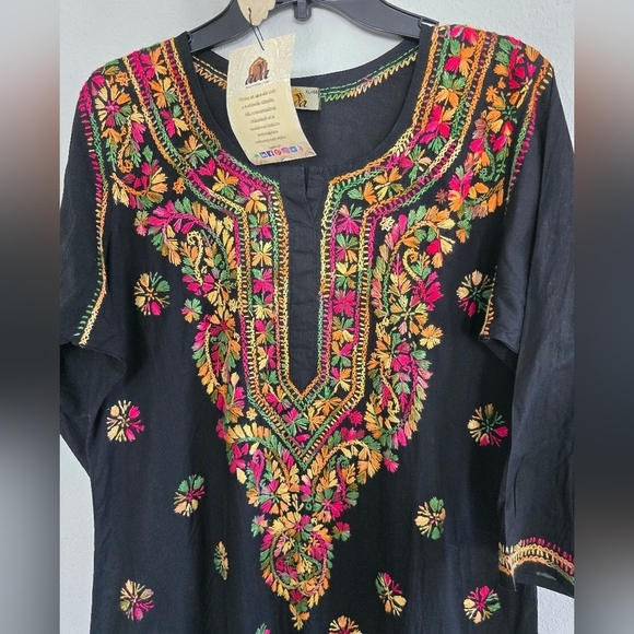 Ada Embroidered Floral Dress Womens XL Black Red Slits Flowy  Boho Art New - Picture 10 of 14